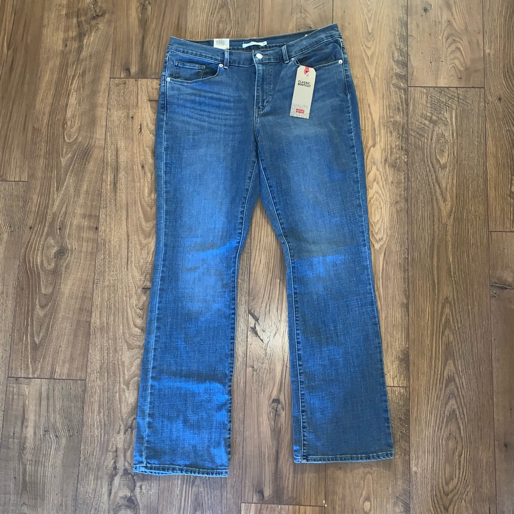 Levi’s Classic Bootcut Jeans Sz 14 Midrise L32 NWT